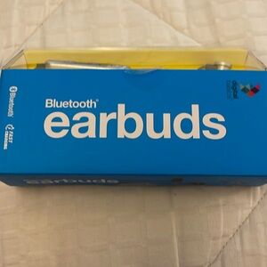 Brand new earbuds Bluetooth